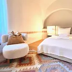 Muresenilor 9 Boutique - Old Town Aparthotel 3*