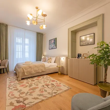 Muresenilor 9 Boutique - Old Town Aparthotel 3*