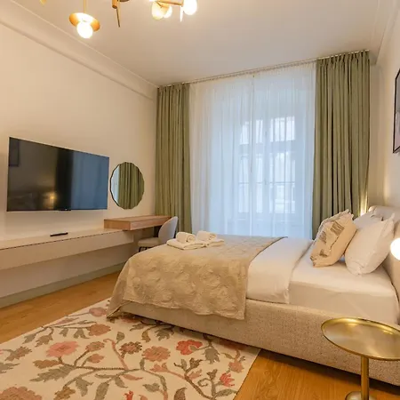 Muresenilor 9 Boutique - Old Town Braşov