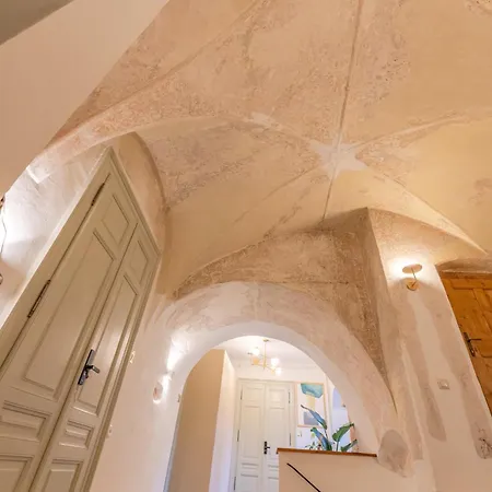 Muresenilor 9 Boutique - Old Town Hotel apartamentowy Braszów