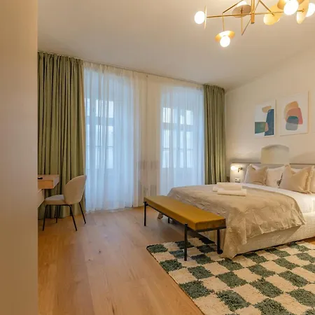 Muresenilor 9 Boutique - Old Town Hotel apartamentowy Braszów