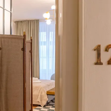 Muresenilor 9 Boutique - Old Town Braşov