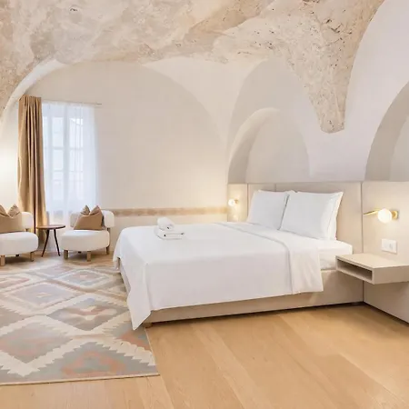 Muresenilor 9 Boutique - Old Town Hotel apartamentowy 3*