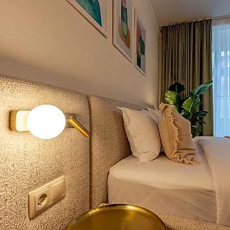 Muresenilor 9 Boutique - Old Town Apartahotel 3*