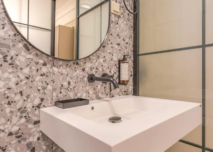 Muresenilor 9 Boutique - Old Town Brasov