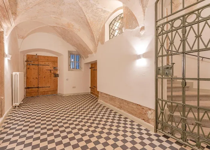 Muresenilor 9 Boutique - Old Town Aparthotel 3*