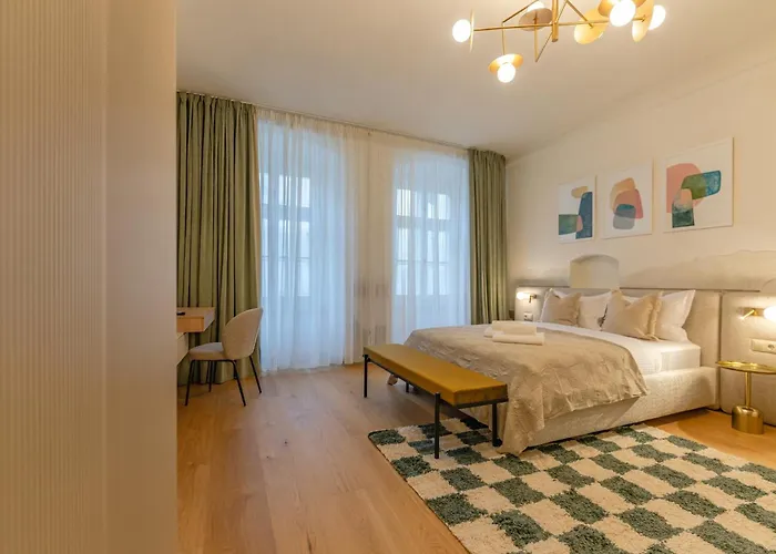 Muresenilor 9 Boutique - Old Town Aparthotel Brasov