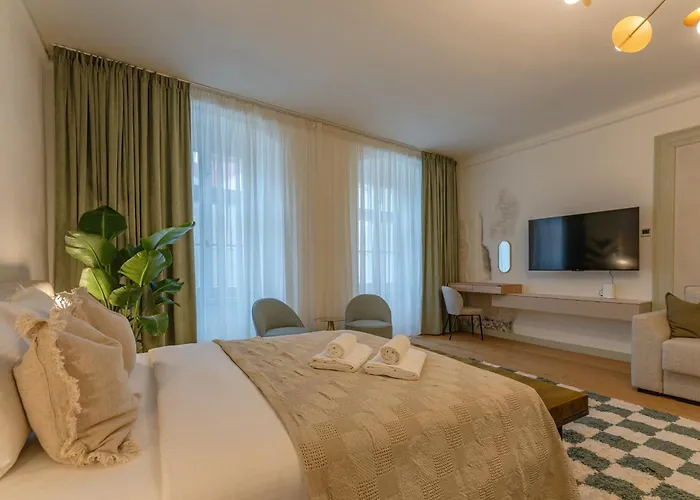 Muresenilor 9 Boutique - Old Town Aparthotel 3*