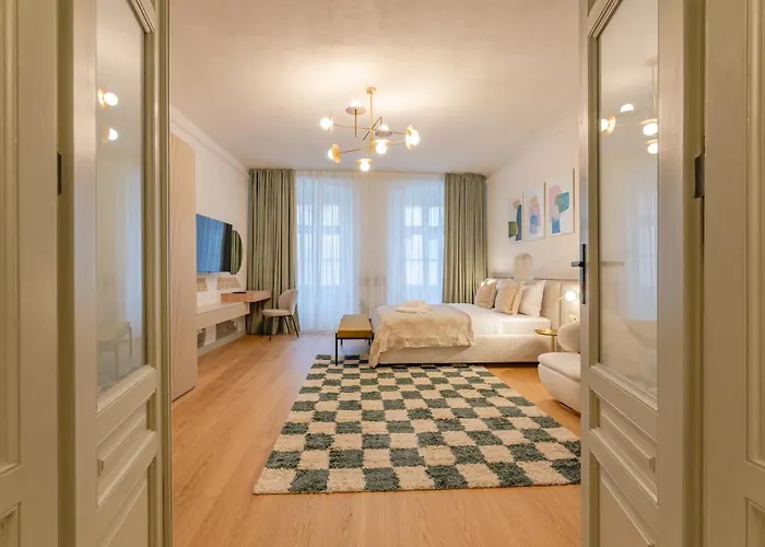 Muresenilor 9 Boutique - Old Town Aparthotel 3*